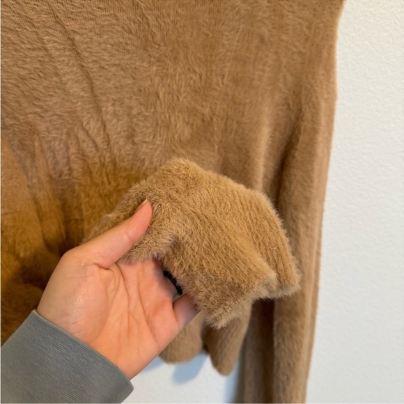 Aritzia Sunday best fuzzy long sleeve sweater - Picture 8 of 8